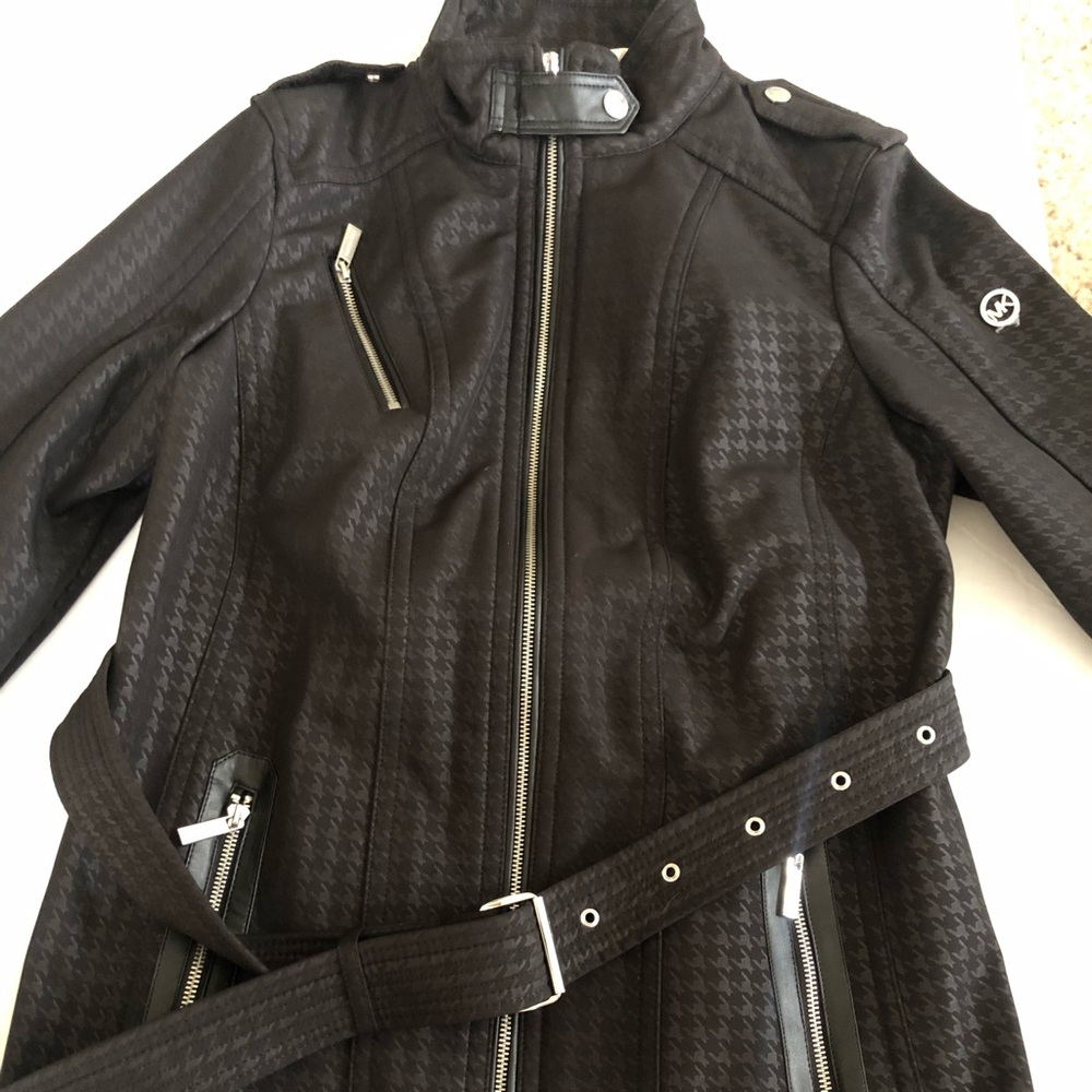 water resistant houndstooth Michael Kors jacket